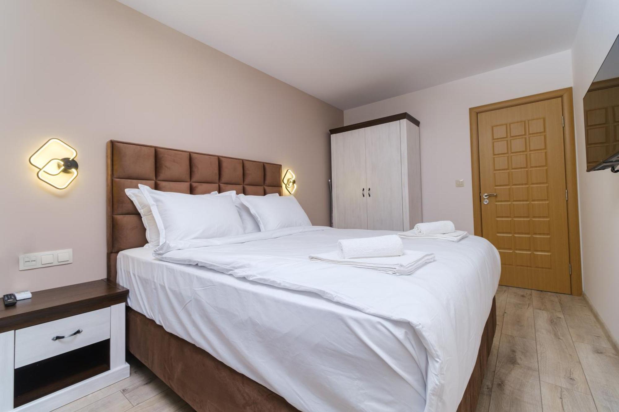 Ldv 13 1-Bedroom Apartments Free Private Parking Plowdiw Exterior foto