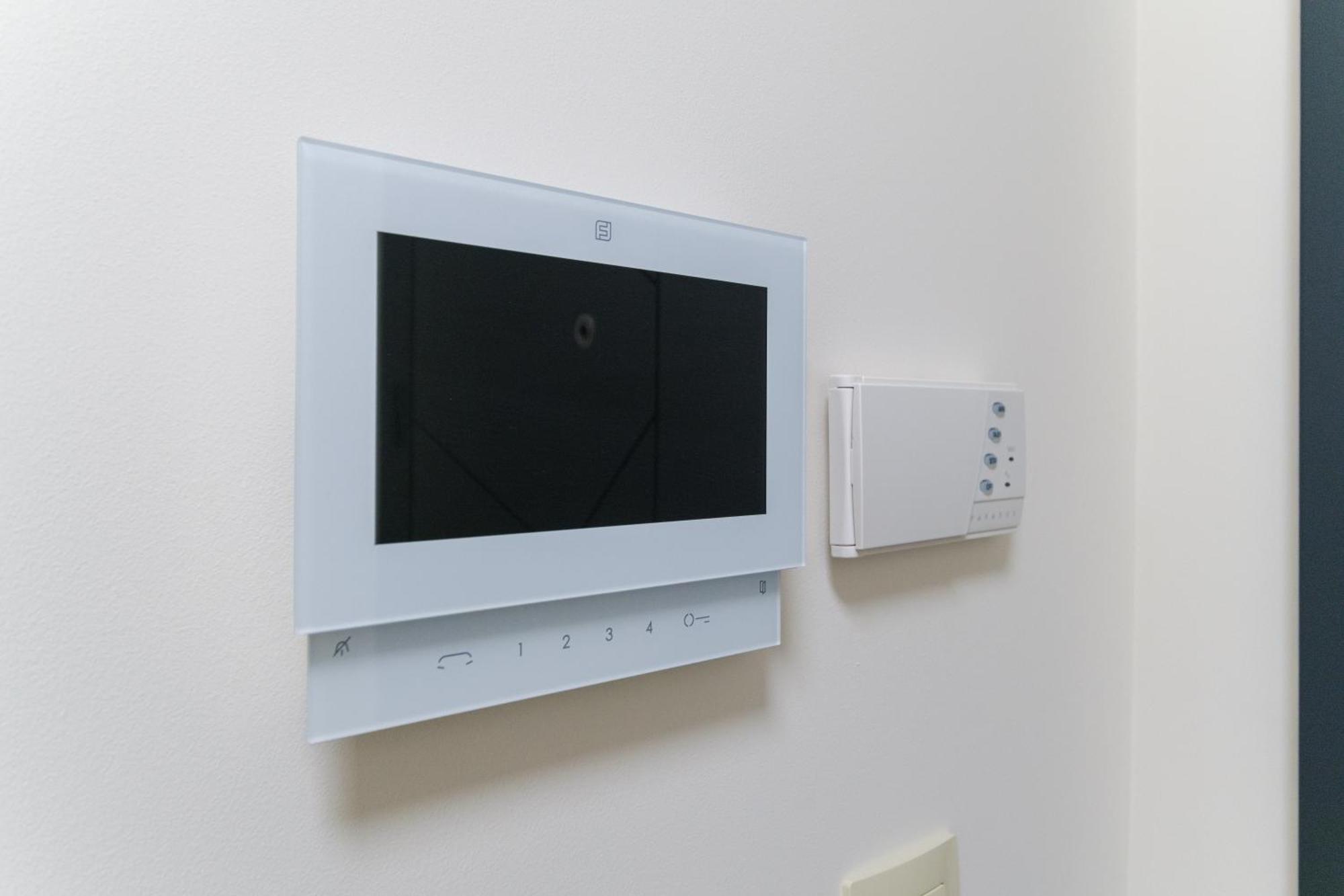 Ldv 13 1-Bedroom Apartments Free Private Parking Plowdiw Exterior foto