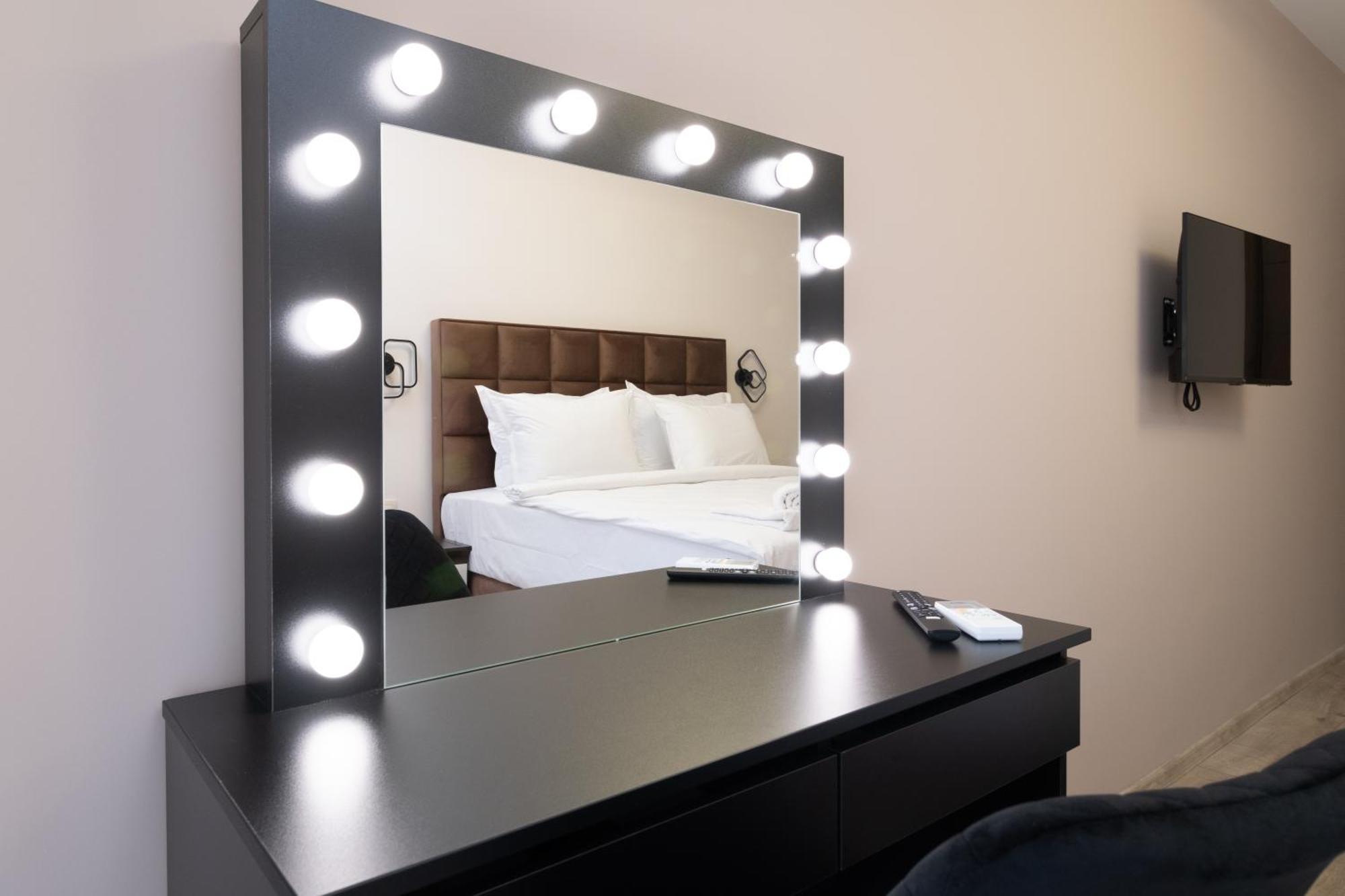 Ldv 13 1-Bedroom Apartments Free Private Parking Plowdiw Exterior foto