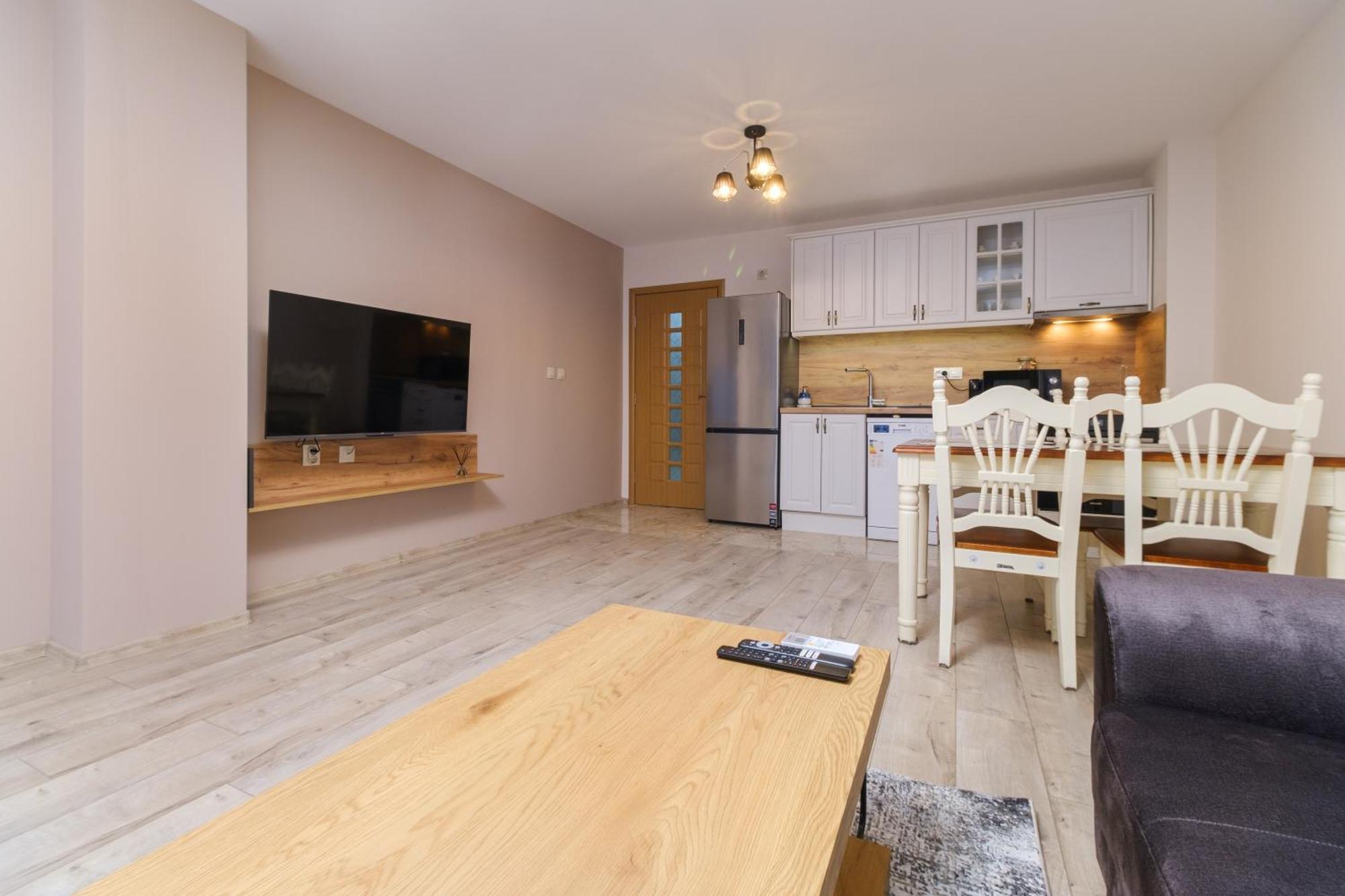 Ldv 13 1-Bedroom Apartments Free Private Parking Plowdiw Exterior foto