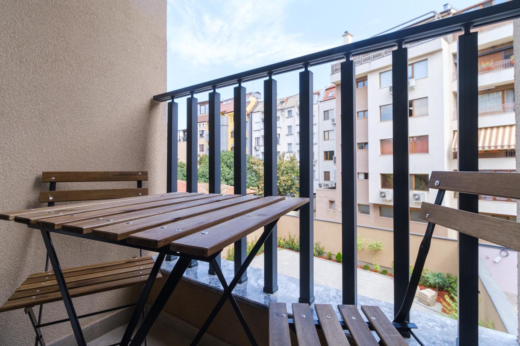 Ldv 13 1-Bedroom Apartments Free Private Parking Plowdiw Exterior foto