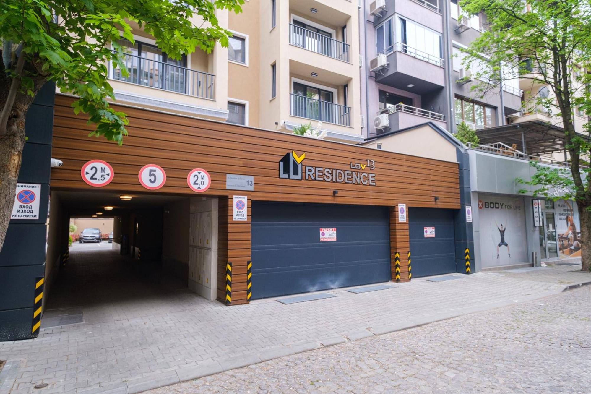 Ldv 13 1-Bedroom Apartments Free Private Parking Plowdiw Exterior foto